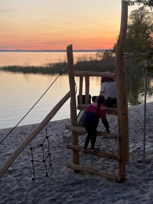 Tiny Beach House Heated And Airconditioned Wapnica  Екстериор снимка